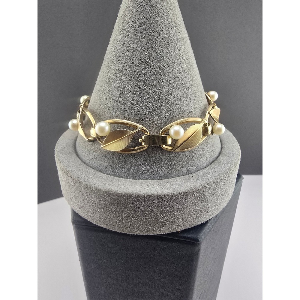 Vintage Estate Bracelet Gold Faux Pearl Leaf Link 7.5in